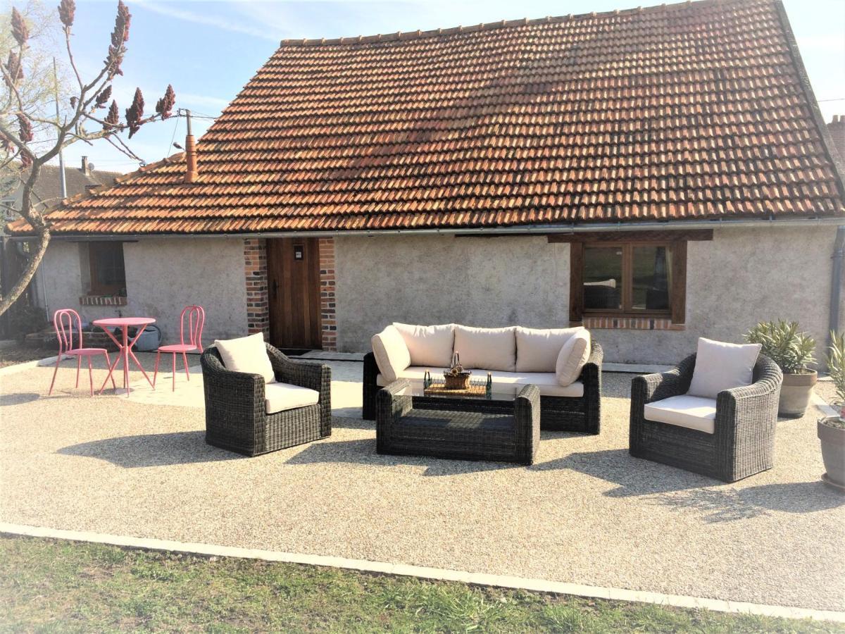 Gite De Sologne "Les Galoches" Dhuizon Exterior photo